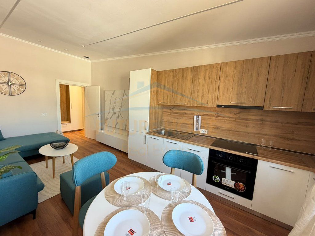 Shitet, Apartament 1+1,Plazh Iliria,Durres