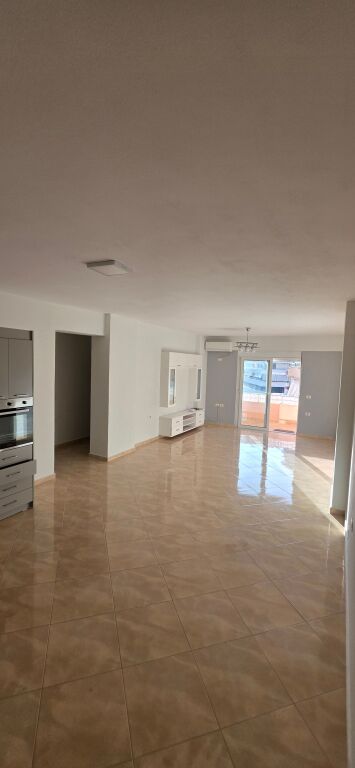 Apartment 2+1+1 SARANDA SALE shitet.