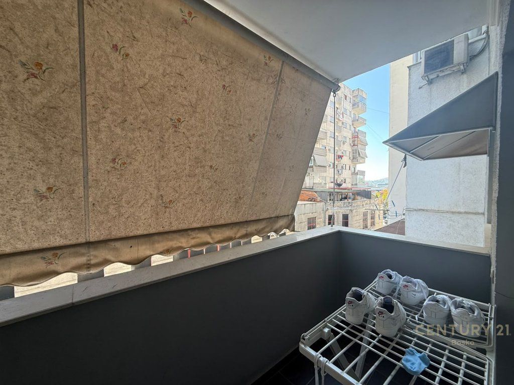 KTHESA E KAMZES, VENDIAMO APPARTAMENTO 2+1+2 - 145,000€ | 100 m²