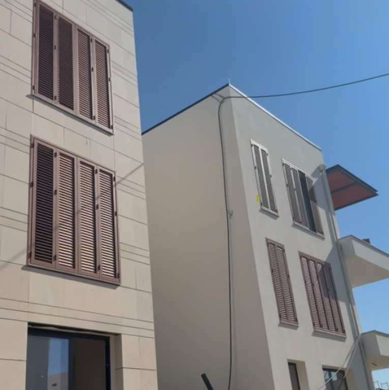 APARTAMENT 2+1+2 + VERANDË | MAISON DE LA TERRE, TEG