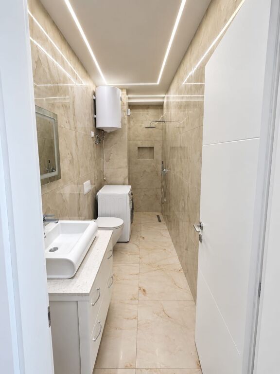 # IN AFFITTO: 2+1 + 2 Bagni 📍Nuovo Boulevard (Avid Residence – Via Jordan Misja) – 65.000 Lekë/Mese – Edificio Nuovo – 6° Piano – 100 m² || Zona Favorevole