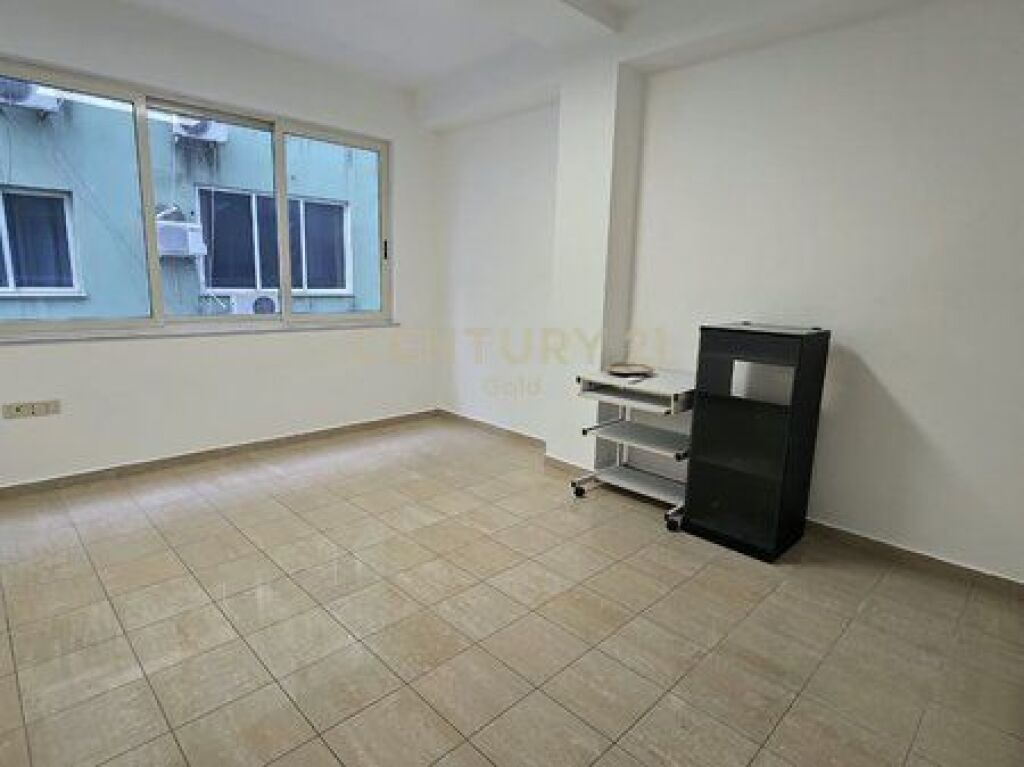   APARTMENT FOR RENT FOR OFFICES – FORMER-BLOK