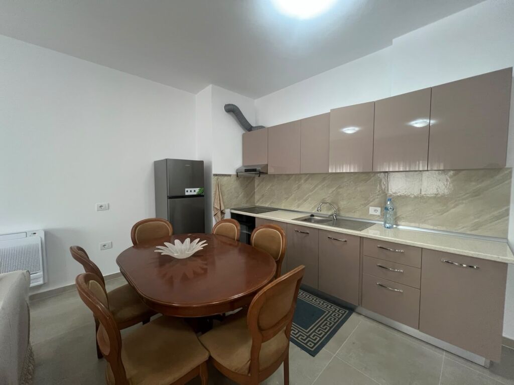 *Appartamento in Affitto 2+1+2, City Garden Residence, 5 Maji, Tirana**