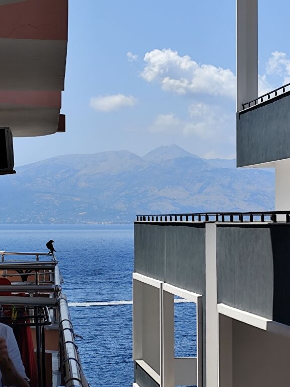 Apartment 2+1+1 SARANDA SALE shitet.