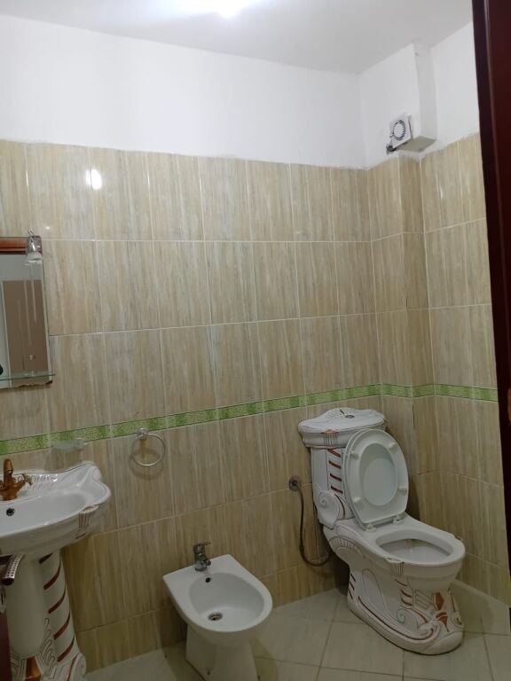 Apartament me qera
