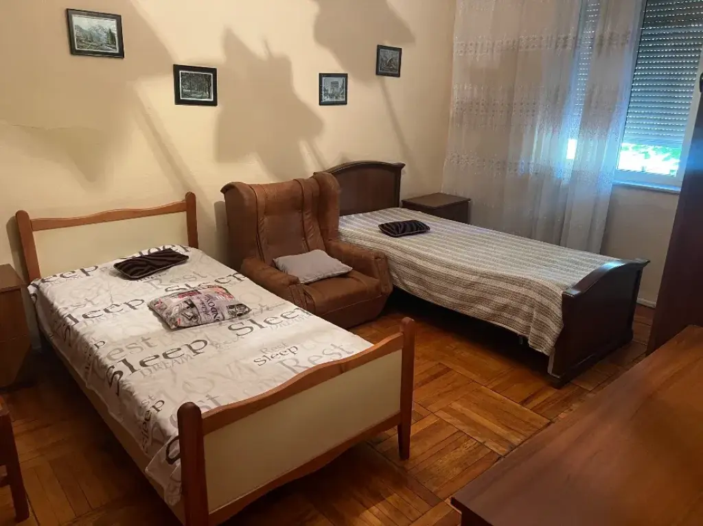 Jap shtepi me qera 21 dhjetori