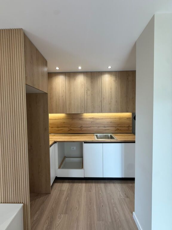 Apartament 1+1 per shitje, Komuna e Parisit !