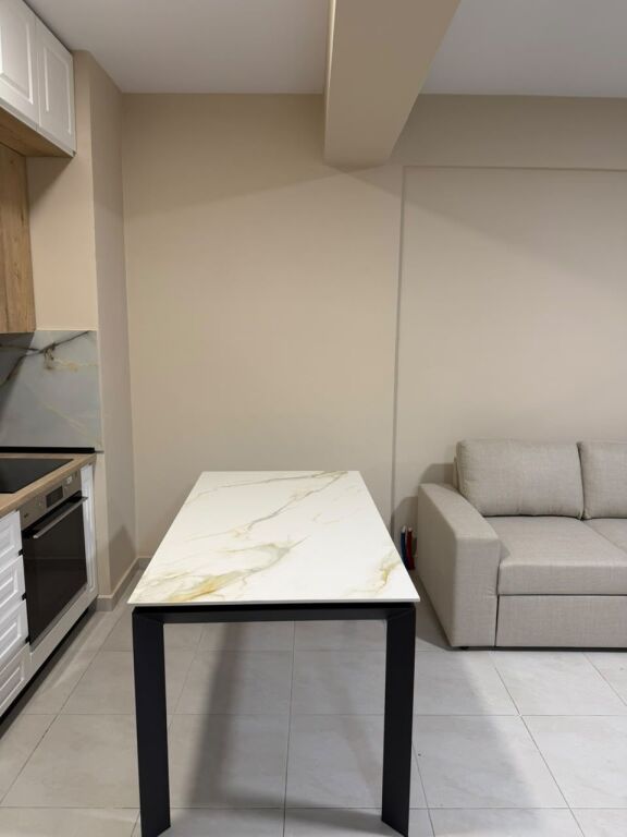 Apartament 1+1 me qera Rreth rotullimi Casa Italia Terminali veri jug !