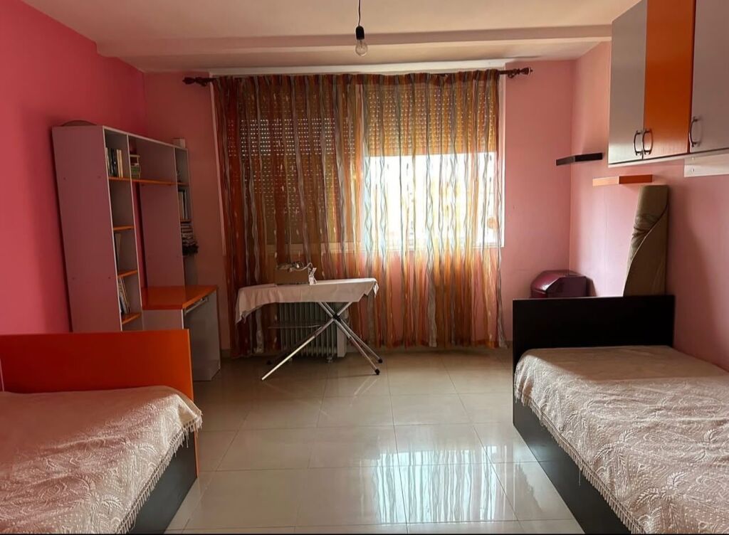 Affitto | Apartament 2 + 1 | Rruga e Kavajes – prane Globe| 500 €/mese