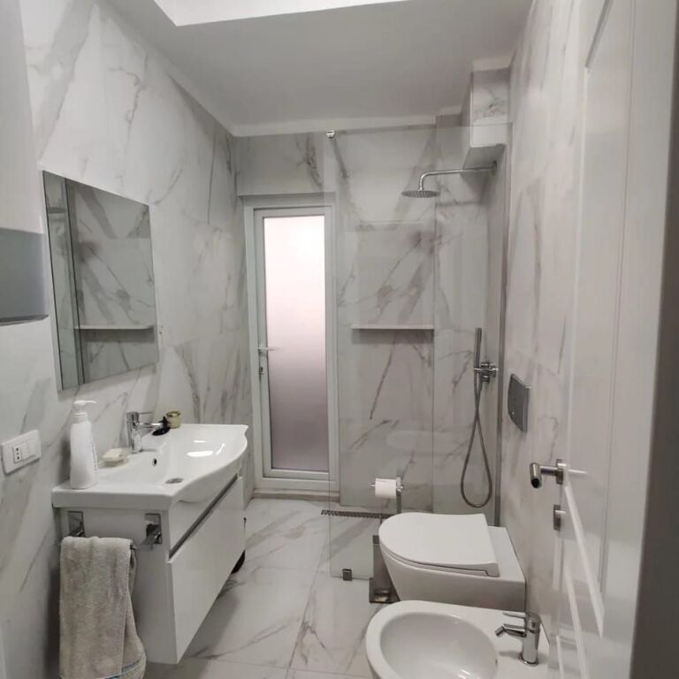 BUSINESS SPACE FOR RENT