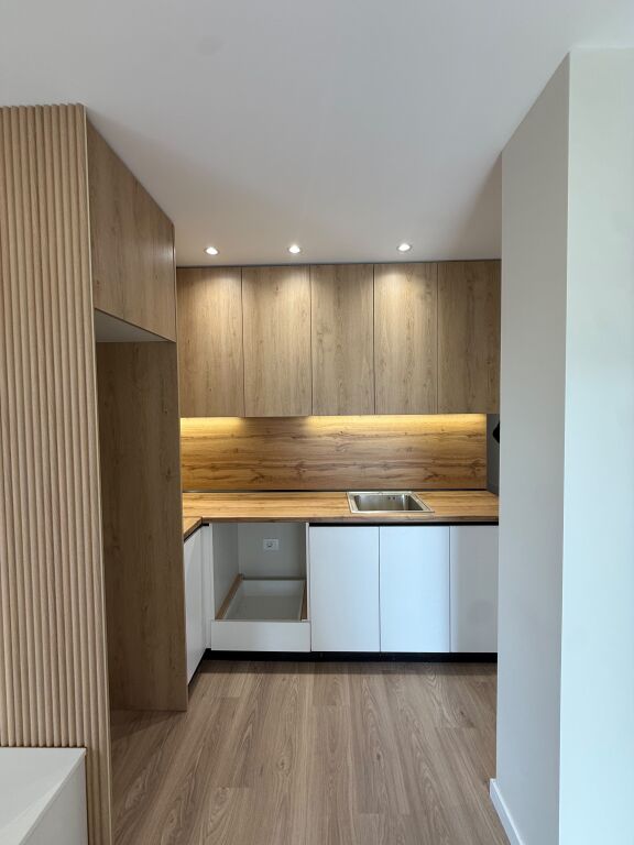 Apartament 1+1 ne shitje, Komuna e Parisit !