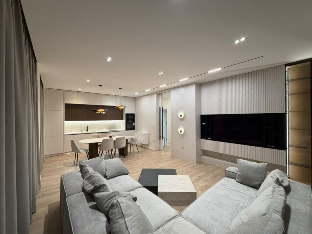 AFFITTO PENTHOUSE 3+1+3 PRESSO ALTANA LUXURY RESIDENCE