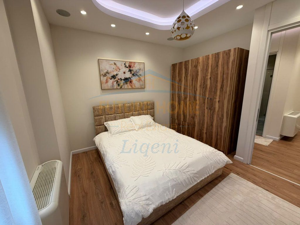 Qera, Apartament 2+1+2+Depo+Post Parkimi, Park Gate ,Rruga e Elbasanit.