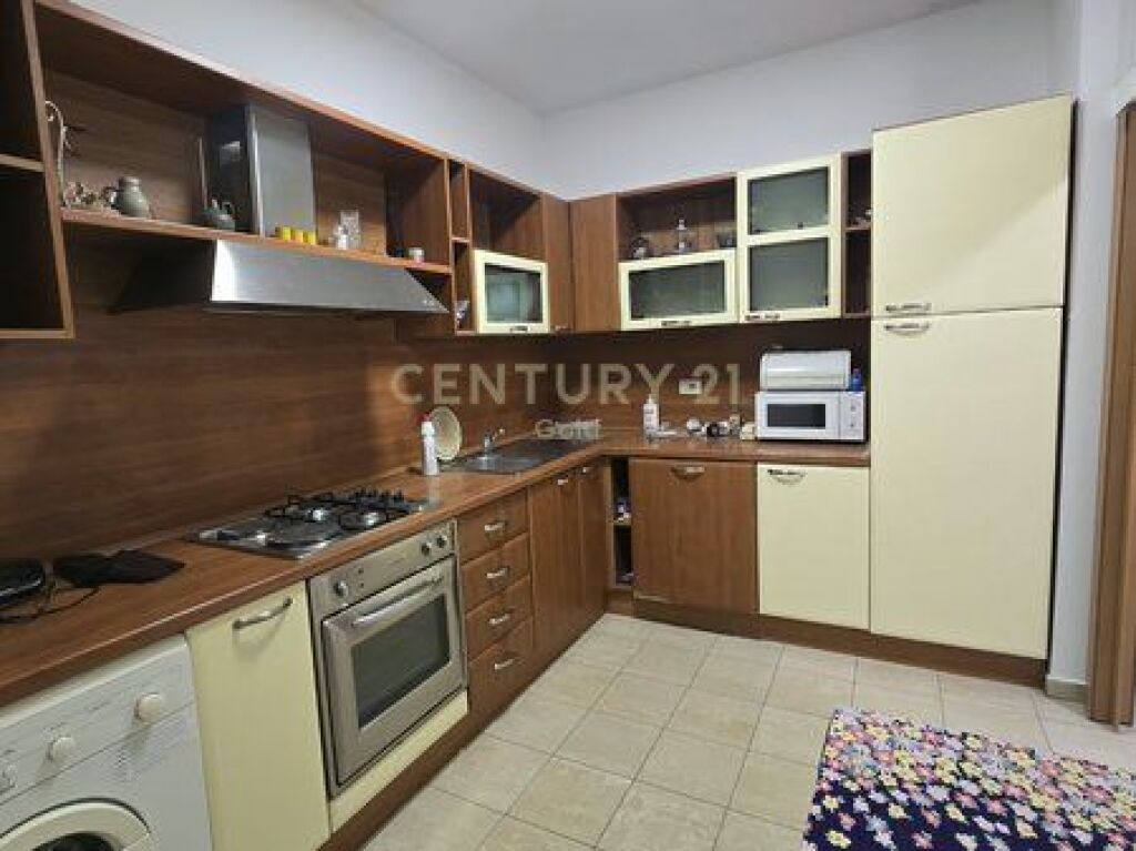   APARTMENT FOR RENT FOR OFFICES – FORMER-BLOK