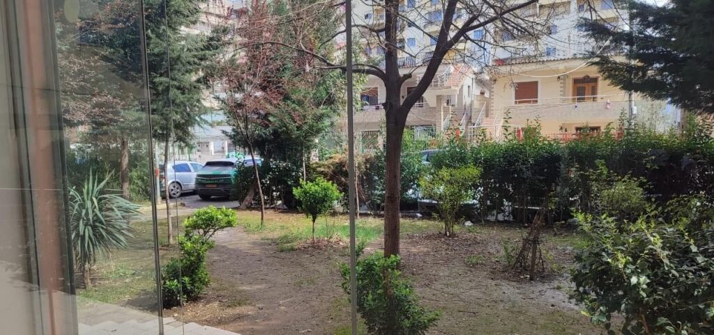 BUSINESS SPACE FOR RENT