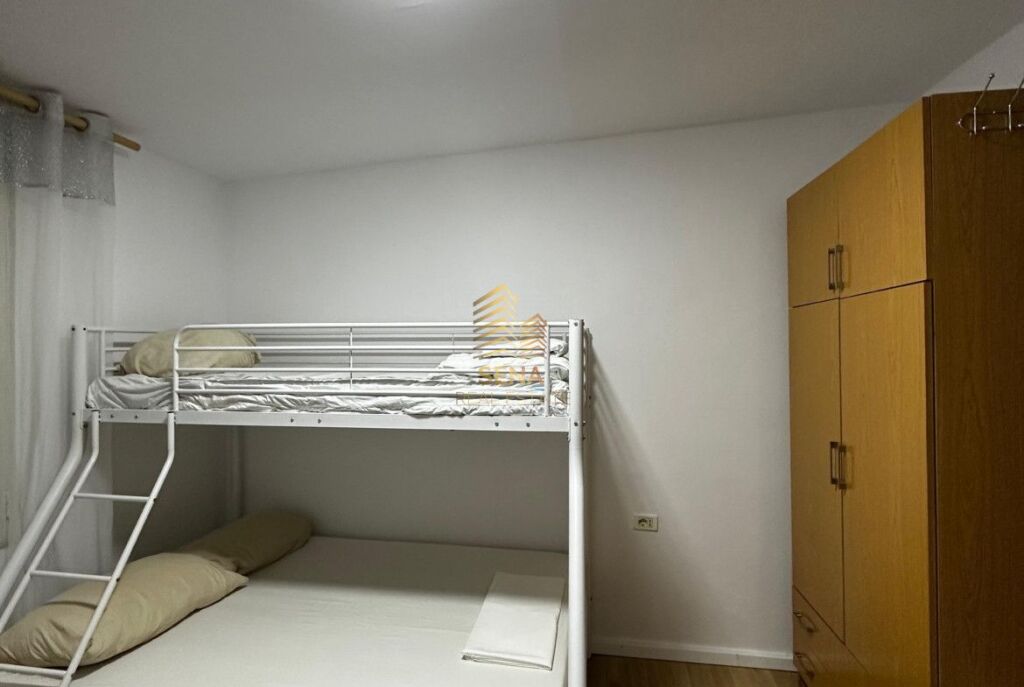 Qira,Garsionere, 21 Dhjetori,40,000Leke