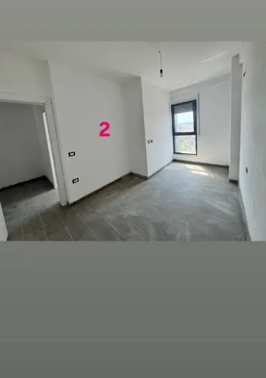 Qera | Apartament 3 + 1 | Rruga Jordan Misja | 800 €/muaj