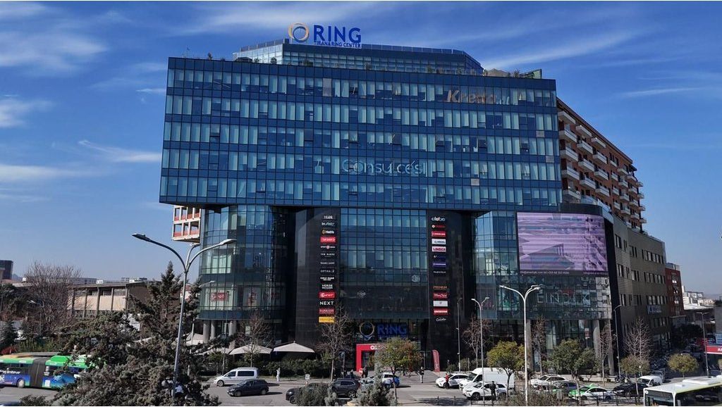 RING CENTER, WE RENT OUT 770 M2! 21,300 € /Month