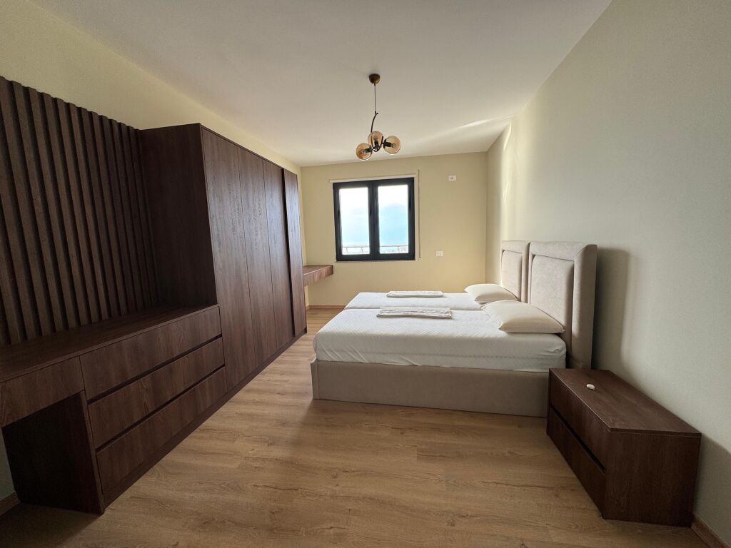 Jepet apartament me qera 2+1+2+2