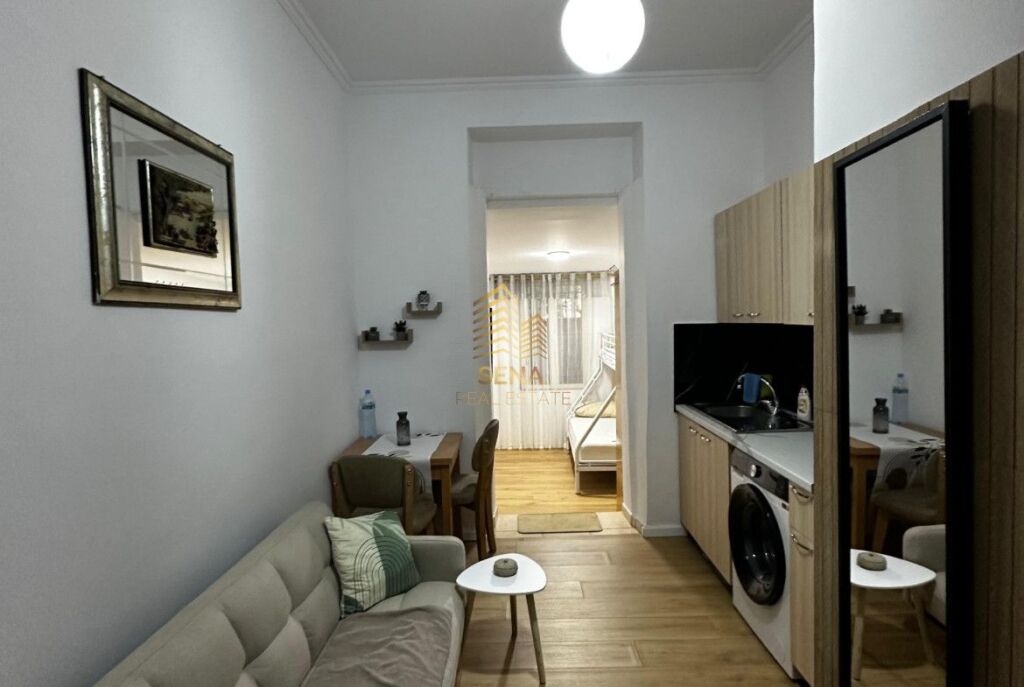 Qira,Garsionere, 21 Dhjetori,40,000Leke