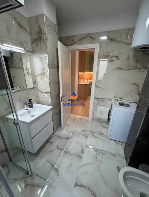 JEPET ME QERA APARTAMENT 2+1+BALLKON "21 DHJETORI" 90.000 LEKE
