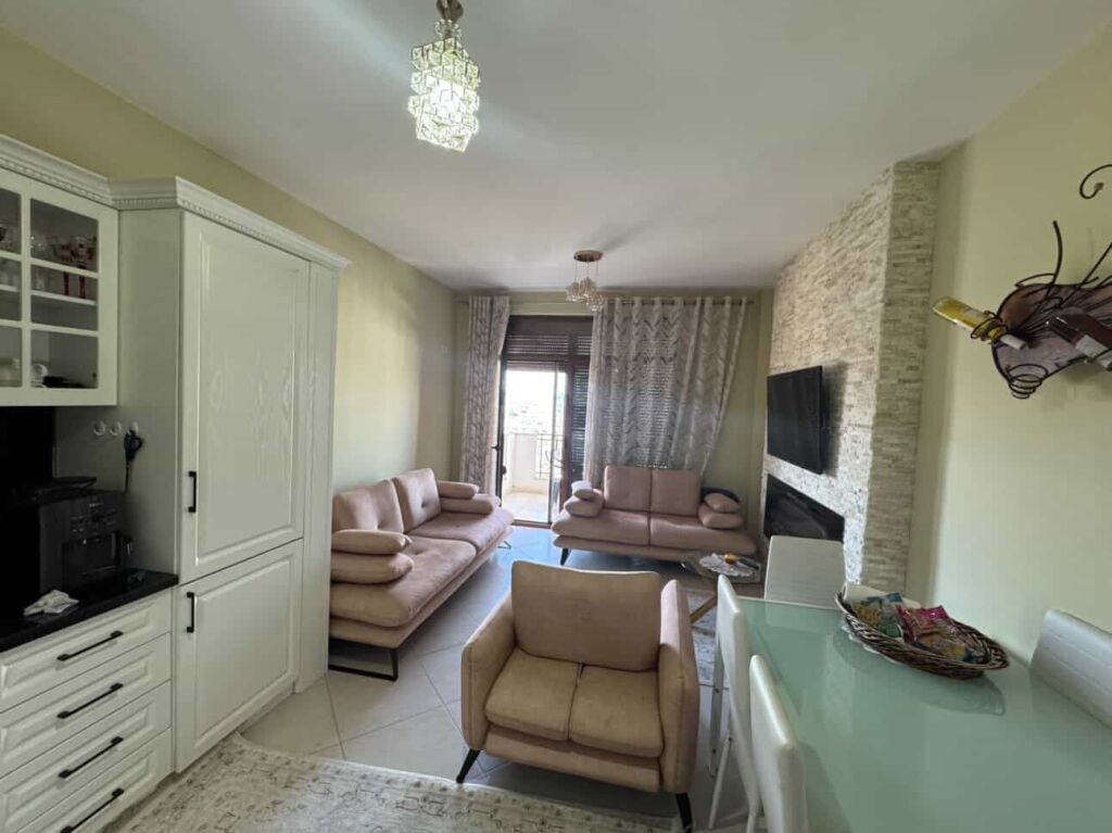 Great 1+1 apartment for rent at Lugank Complex