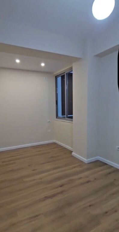 🏡 VENDESI APPARTAMENTO 1+1 – VIA KAVAJËS