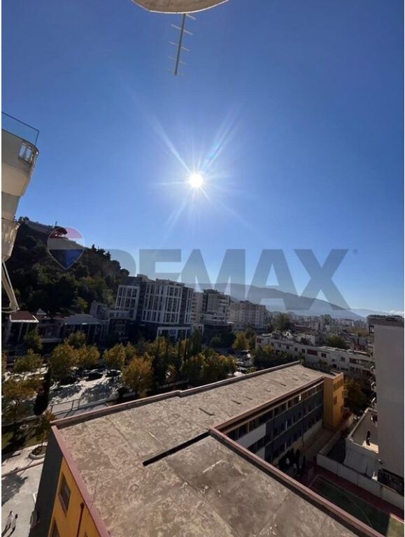 🏡 APARTAMENT 1+1 ME QIRA – QENDËR, VLORË!