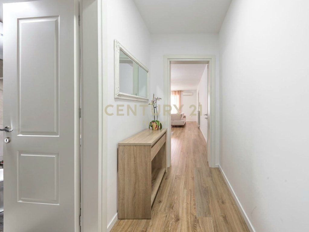 APARTAMENT 2+1 PËR QIRA – RRUGA E BOGDANËVE