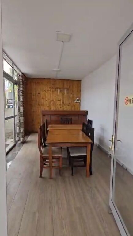 Business premises for rent