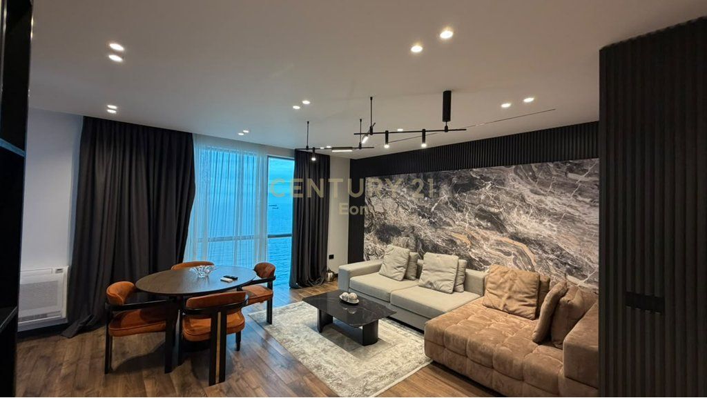 VENDESI APPARTAMENTO 1+1 CON VISTA FRONTALE SUL MARE A VOLLGA, DURRES !