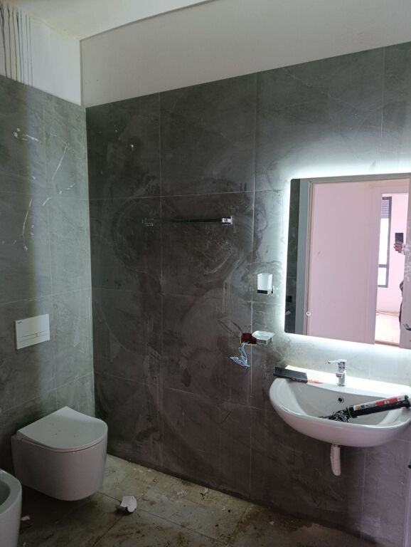 Affitto | Apartament 2 + 1 + 2 | Rruga 5 Maji | 515 €/mese