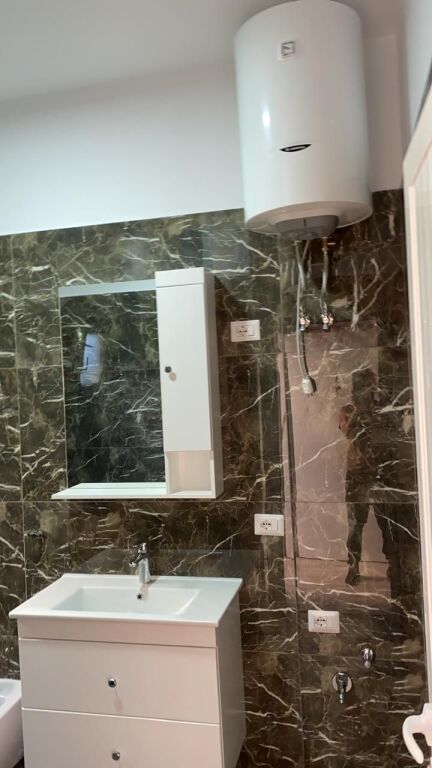 Qera | Apartament 2 + 1+2+ ballkon | Kinostudio | 500 €/muaj