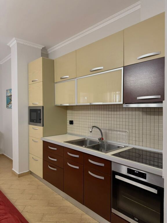 Qera | Apartament 2 + 1 | Fresku | 650 €/muaj
