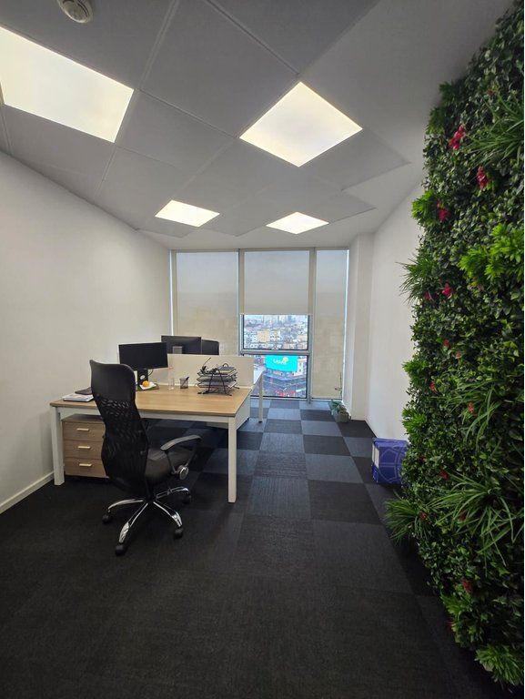RING CENTER, WE RENT OUT 770 M2! 21,300 € /Month