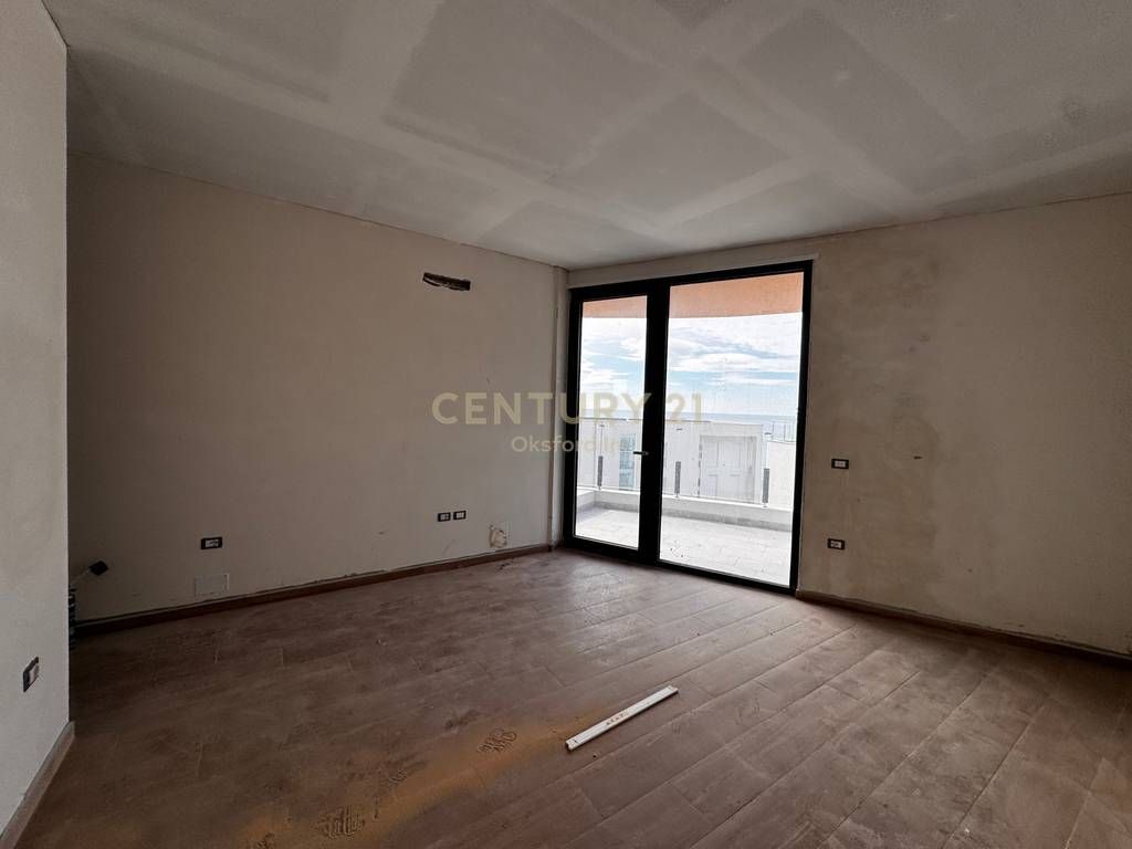 SHITET APARTAMENT 2+1 TEK RANA HEDHUN
