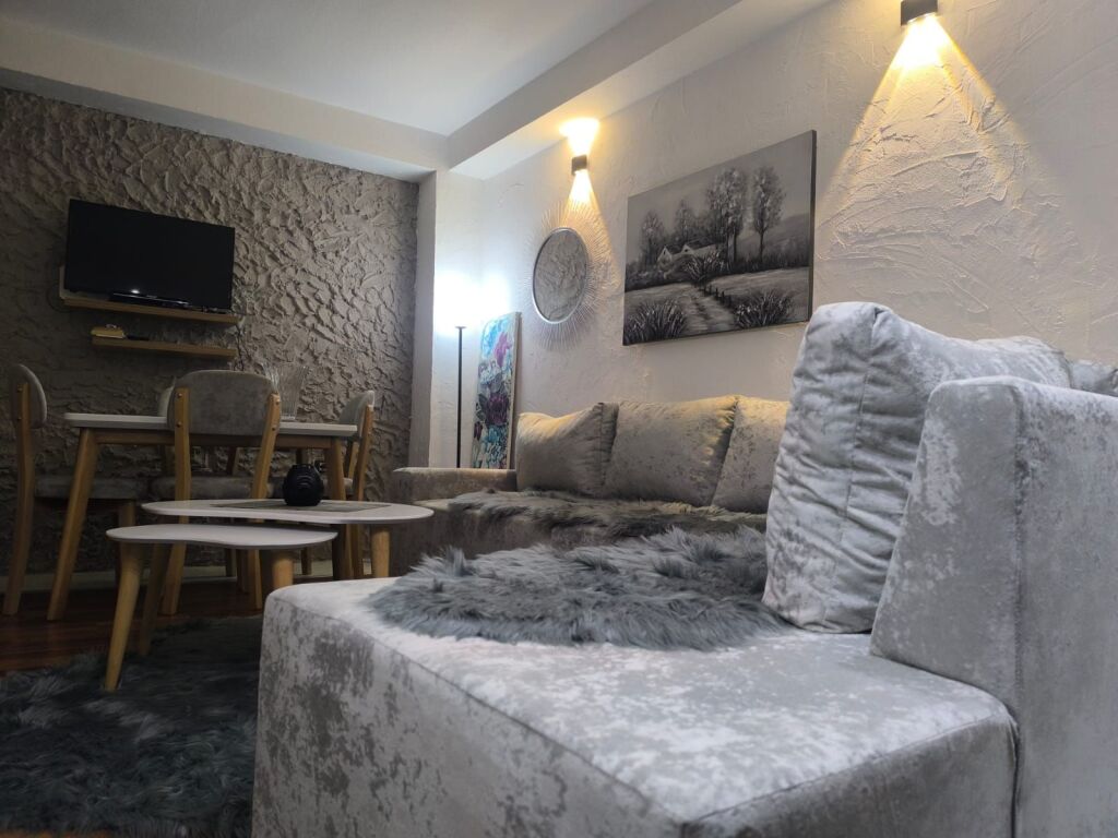 Villa in Affitto 2+1 in Centro (ID BV22724) Tirana