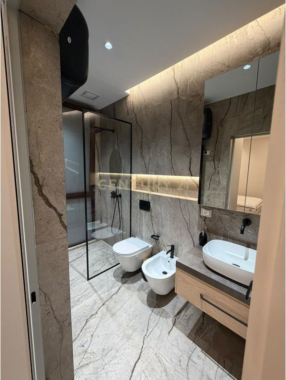 ALTANA LUXURY RESIDENCE | PENTHOUSE 3+1+3 WITH PANORAMIC VIEW OF THE LAKE