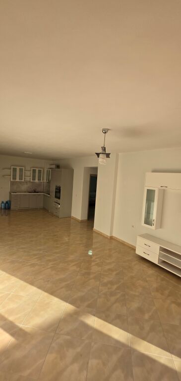 Apartment 2+1+1 SARANDA SALE shitet.