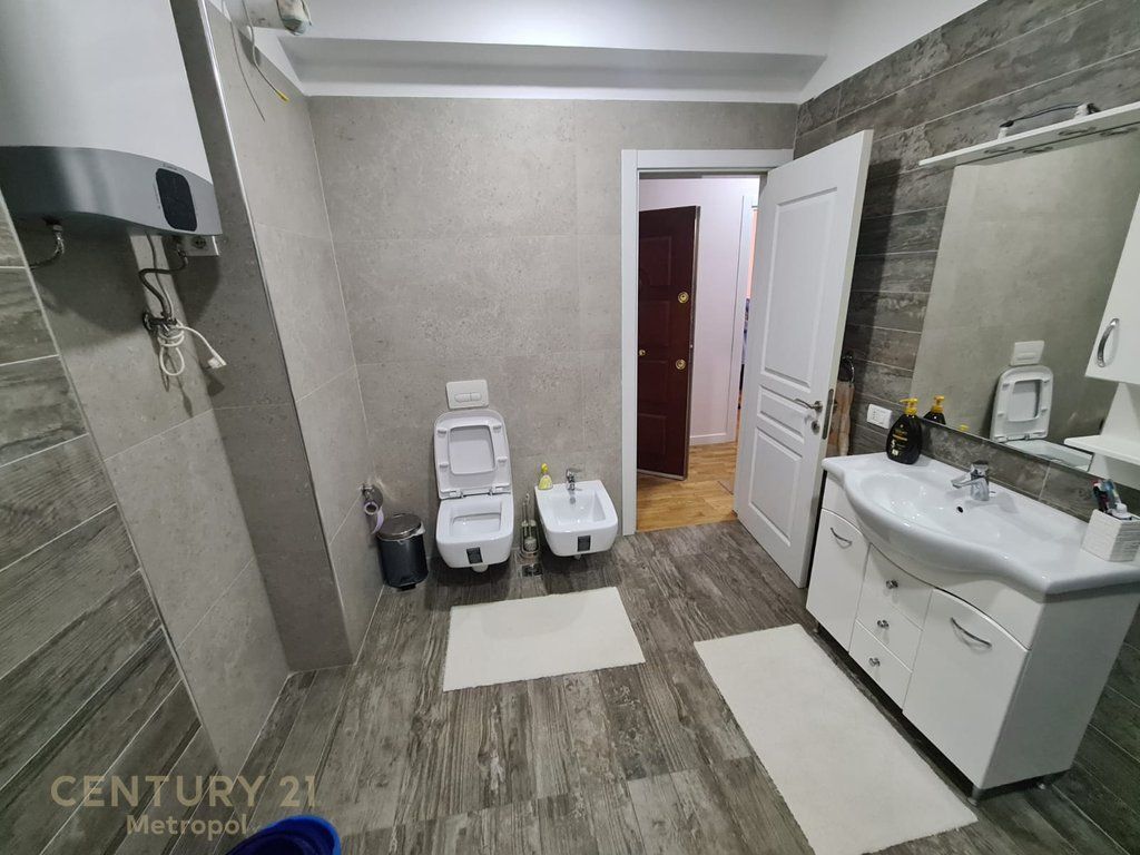2+1 APARTMENT ON KAVAJES STREET!