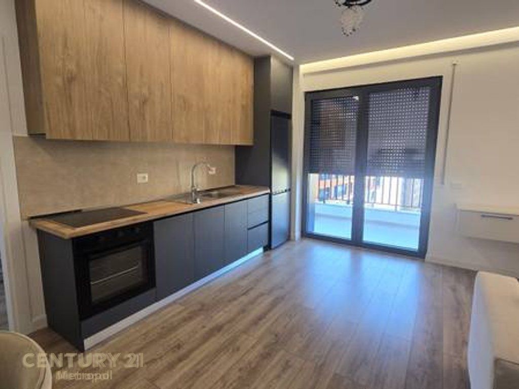 2+1 Apartment for Rent on New Boulevard, Tirana - 70,000 lekë | 85 m²