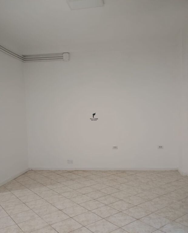 SHOP FOR RENT 55 M2 YZBERISHT 38.000 LEKE FH-98971