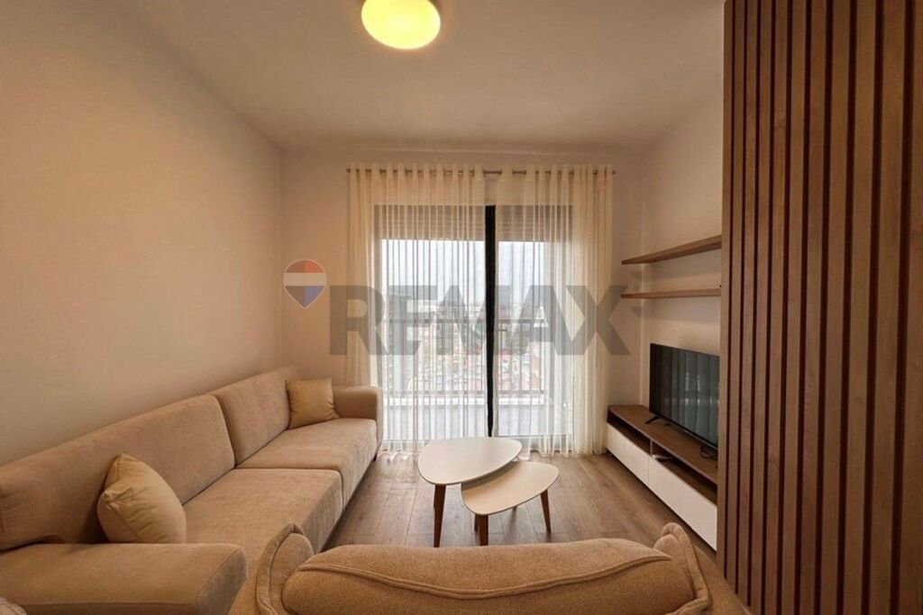 Apartament - Për Qira - Bulevardi i Ri, Tiranë
