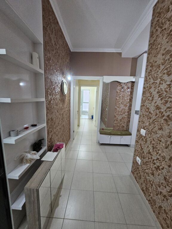 Tek Ish UET Nsharaku, Jepet Me Qira Apartament 2+1+2 I Mobiluar!