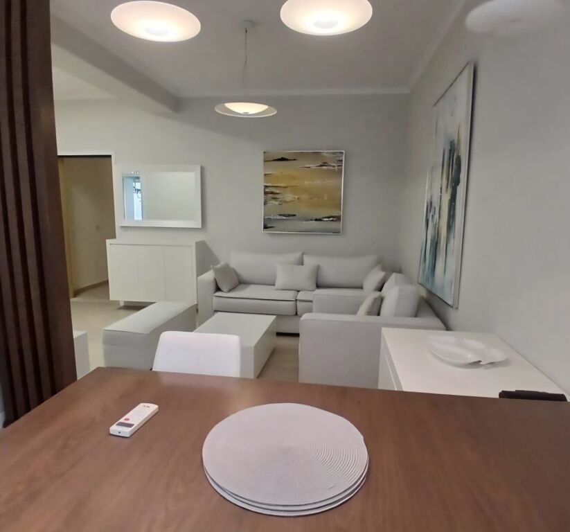 Kodra e Diellit/Eleonora, a 2+1 apartment is available for rent.