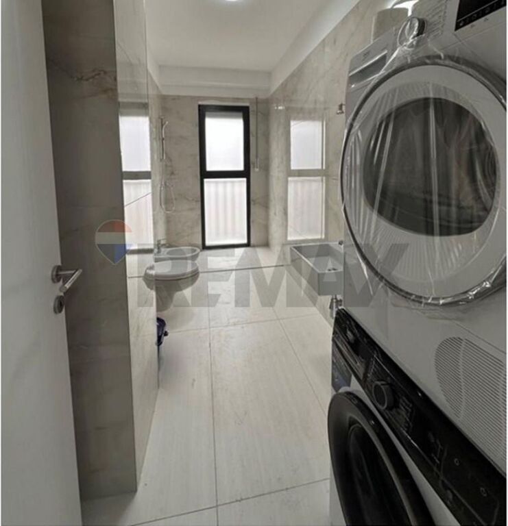 Apartament - Për Qira - Bulevardi i Ri.
