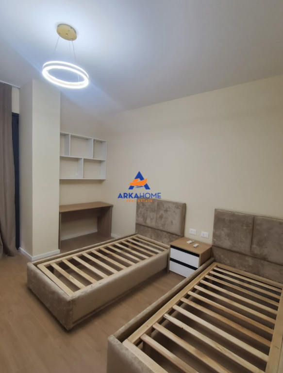 APARTMENT FOR RENT 2+1+2+PARKING SPACE AT LIQENI I THATE 1200 EURO
