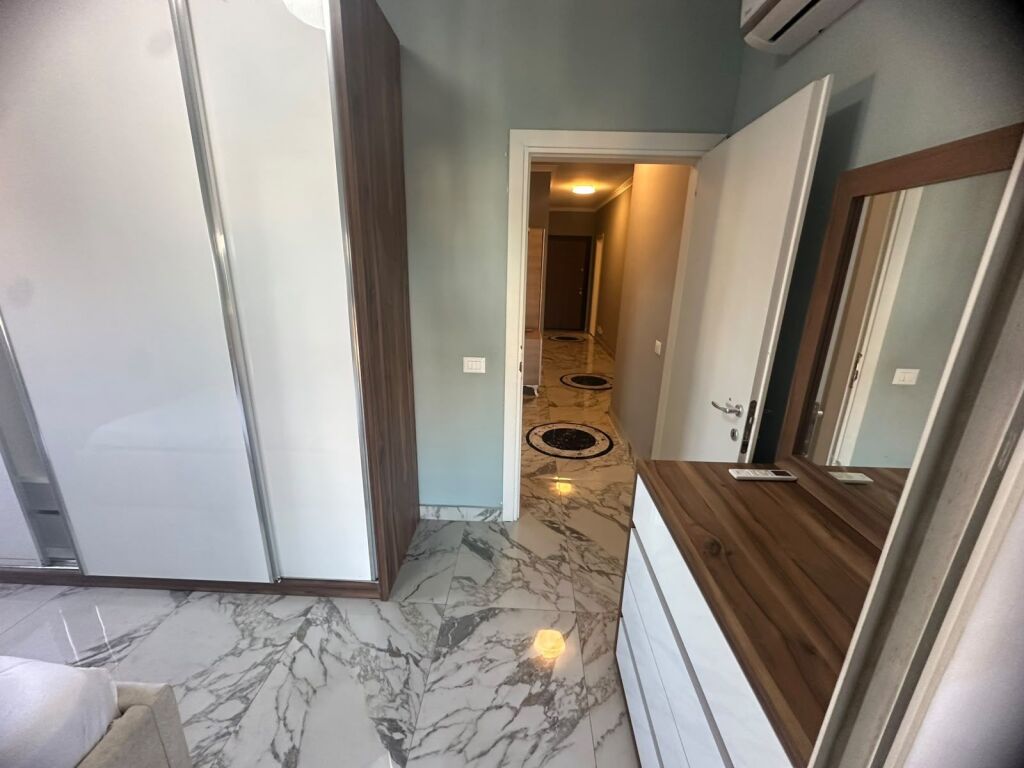 Affitto | Apartament 2 + 1 | Rruga e Dibrës | 700 €/mese