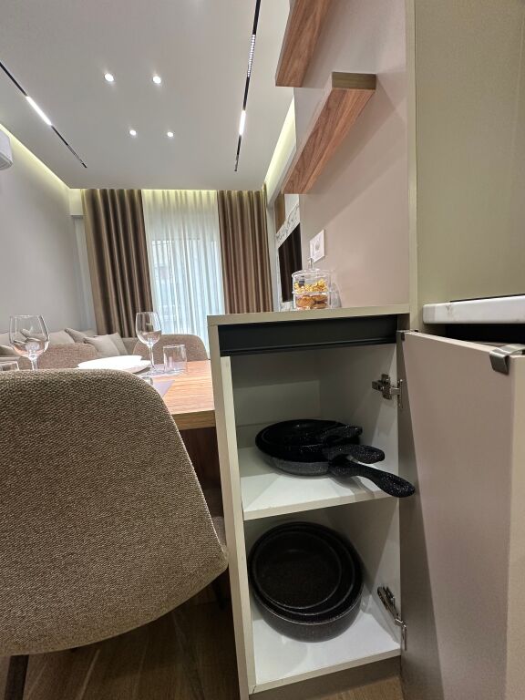 Apartament 1+1 me qera Rezidenca OxA Fresk (Rr. Dalip Topi) 45.000 Leke. Lirohet datë 24 Nëntor.