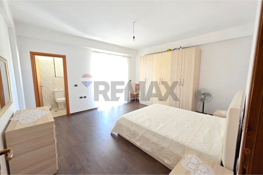🏡 APPARTAMENTO 2+1+2 IN AFFITTO – VIA GJERGJ ARANITI, VLORË!